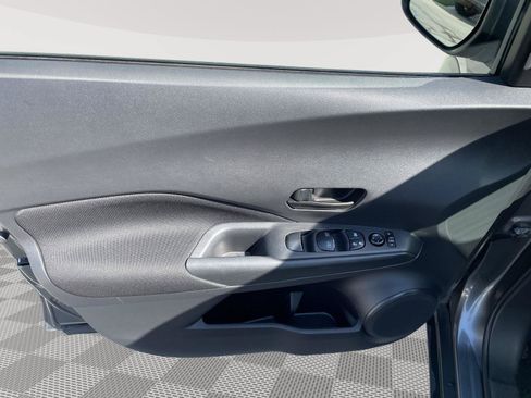 Used 2021 Nissan Kicks S FWD image 18