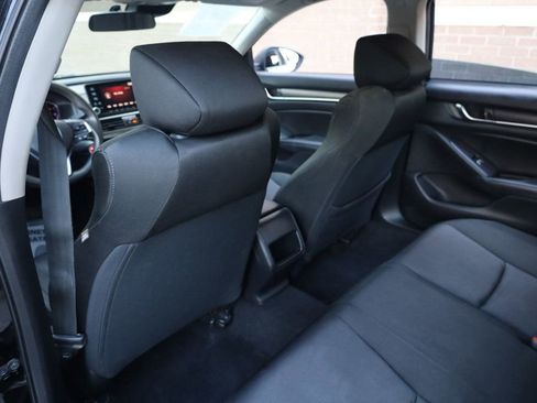 Used 2018 Honda Accord LX image 21