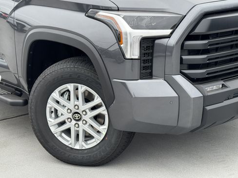New 2026 Toyota Tundra SR5 AWD/4WD image 10