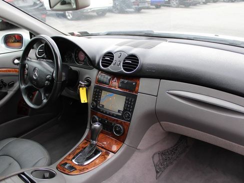 Used 2008 Mercedes-Benz CLK 350 Cabriolet image 16
