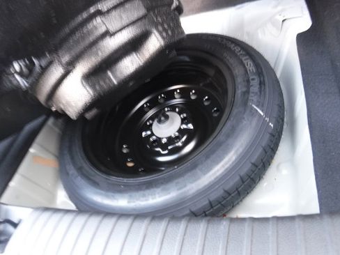 Used 2023 Honda Accord LX image 33