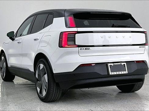 New 2026 Volvo EX30 Ultra w/ Protection Package AWD/4WD image 4