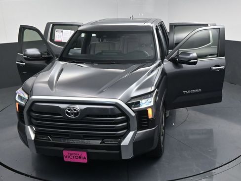 Used 2025 Toyota Tundra Limited image 24