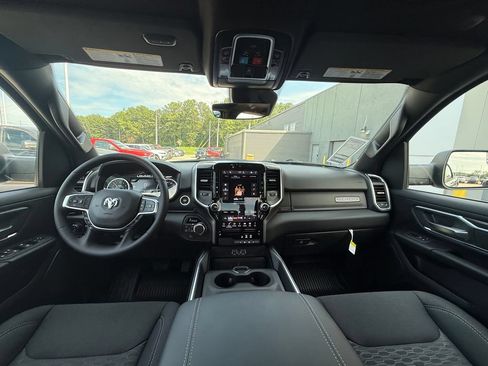 New 2026 RAM 1500 Big Horn AWD/4WD image 8