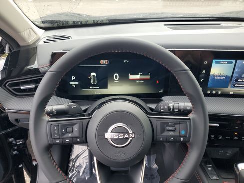 New 2026 Nissan Kicks SR image 23