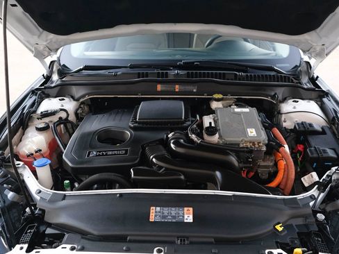 Used 2018 Ford Fusion SE image 22