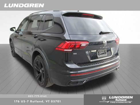 Used 2023 Volkswagen Tiguan SE R-Line AWD/4WD image 8
