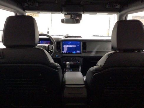 New 2024 Ford Bronco Big Bend w/ Sasquatch Package image 38