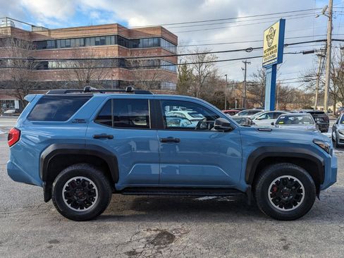 Used 2025 Toyota 4Runner TRD Off-Road AWD/4WD image 6