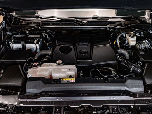 Used 2022 Toyota Tundra SR5 image 32