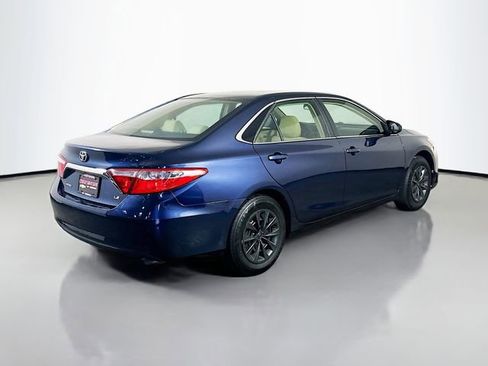 Used 2017 Toyota Camry LE image 6