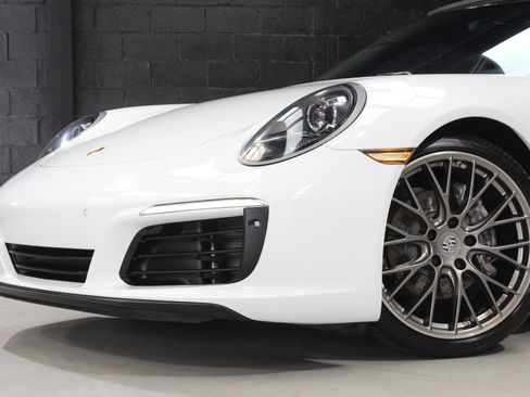 Used 2019 Porsche 911 Carrera image 8