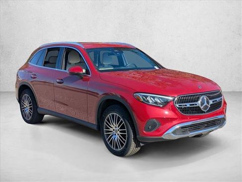 Certified 2024 Mercedes-Benz GLC 300 image 3