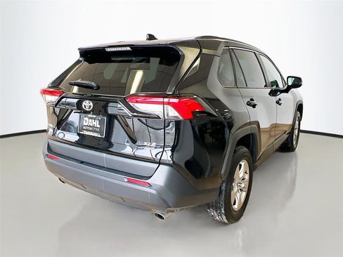 Used 2025 Toyota RAV4 XLE image 37