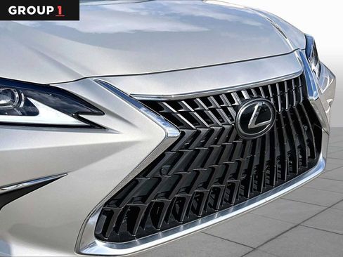 Certified 2024 Lexus ES 350 w/ Premium Package FWD image 27