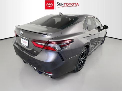 Used 2024 Toyota Camry SE FWD image 4
