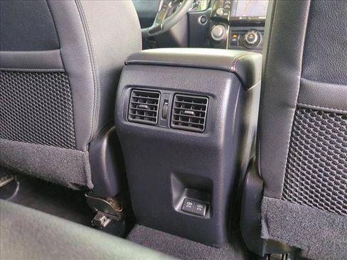 Used 2020 Toyota 4Runner TRD Off-Road Premium AWD/4WD image 18