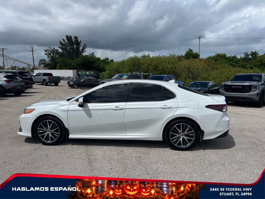 Used 2023 Toyota Camry XLE FWD image 4