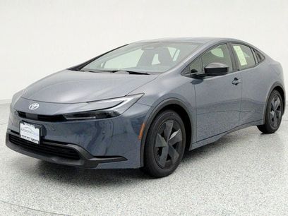 Used 2025 Toyota Prius LE