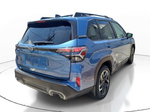 Used 2025 Subaru Forester Limited w/ Popular Package #1 AWD/4WD image 6