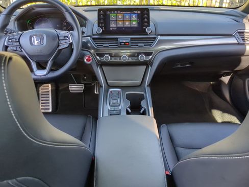 Used 2022 Honda Accord Sport image 13