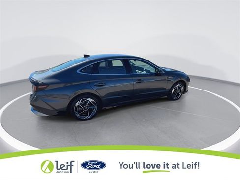 Used 2024 Hyundai Sonata SEL w/ Convenience Package image 12