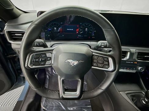 Used 2025 Ford Mustang GT Premium RWD image 11