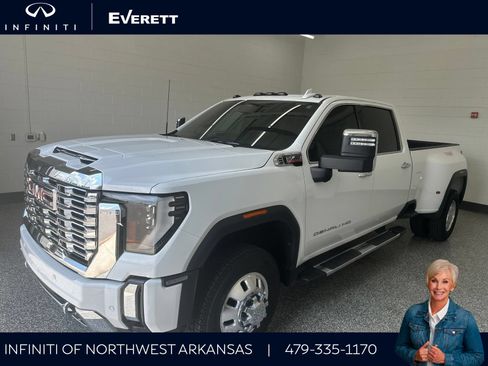 Used 2024 GMC Sierra 3500 Denali AWD/4WD image 1