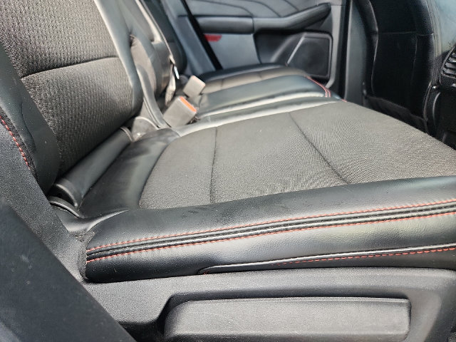 Certified 2025 Ford Escape ST-Line Select AWD/4WD image 29