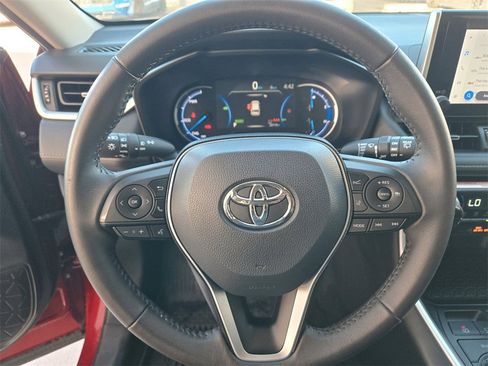 Used 2024 Toyota RAV4 XLE Premium image 14