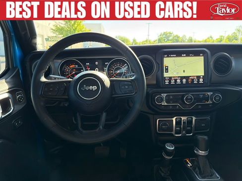Used 2022 Jeep Wrangler Unlimited Sport AWD/4WD image 28