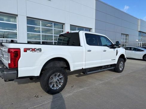 Used 2017 Ford F350 XLT w/ XLT Premium Package image 3