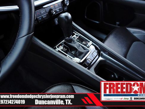 Used 2025 Jeep Compass Latitude AWD/4WD image 34