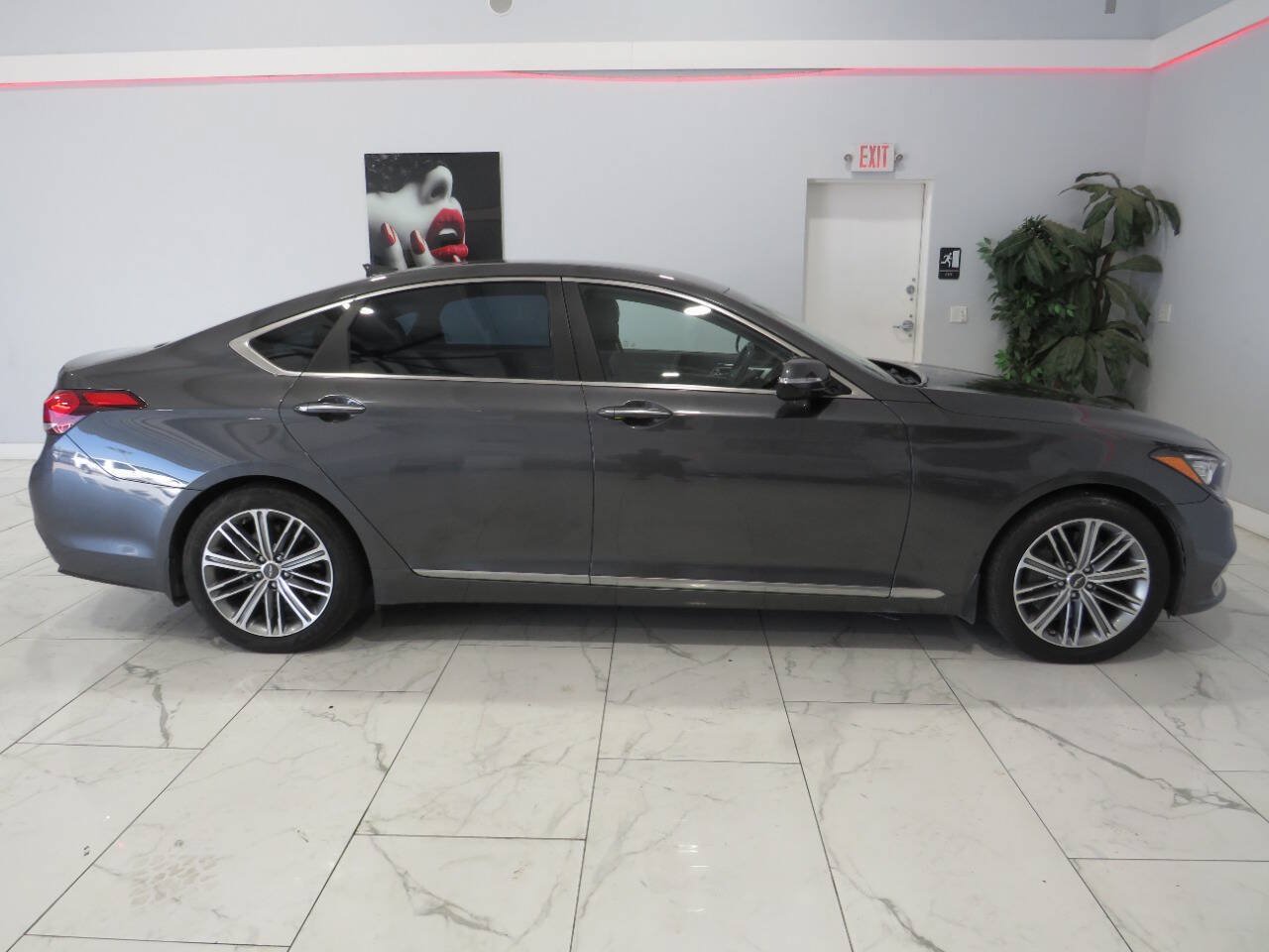Used 2018 Genesis G80 3.8 RWD image 2