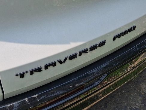 Certified 2024 Chevrolet Traverse RS AWD/4WD image 11