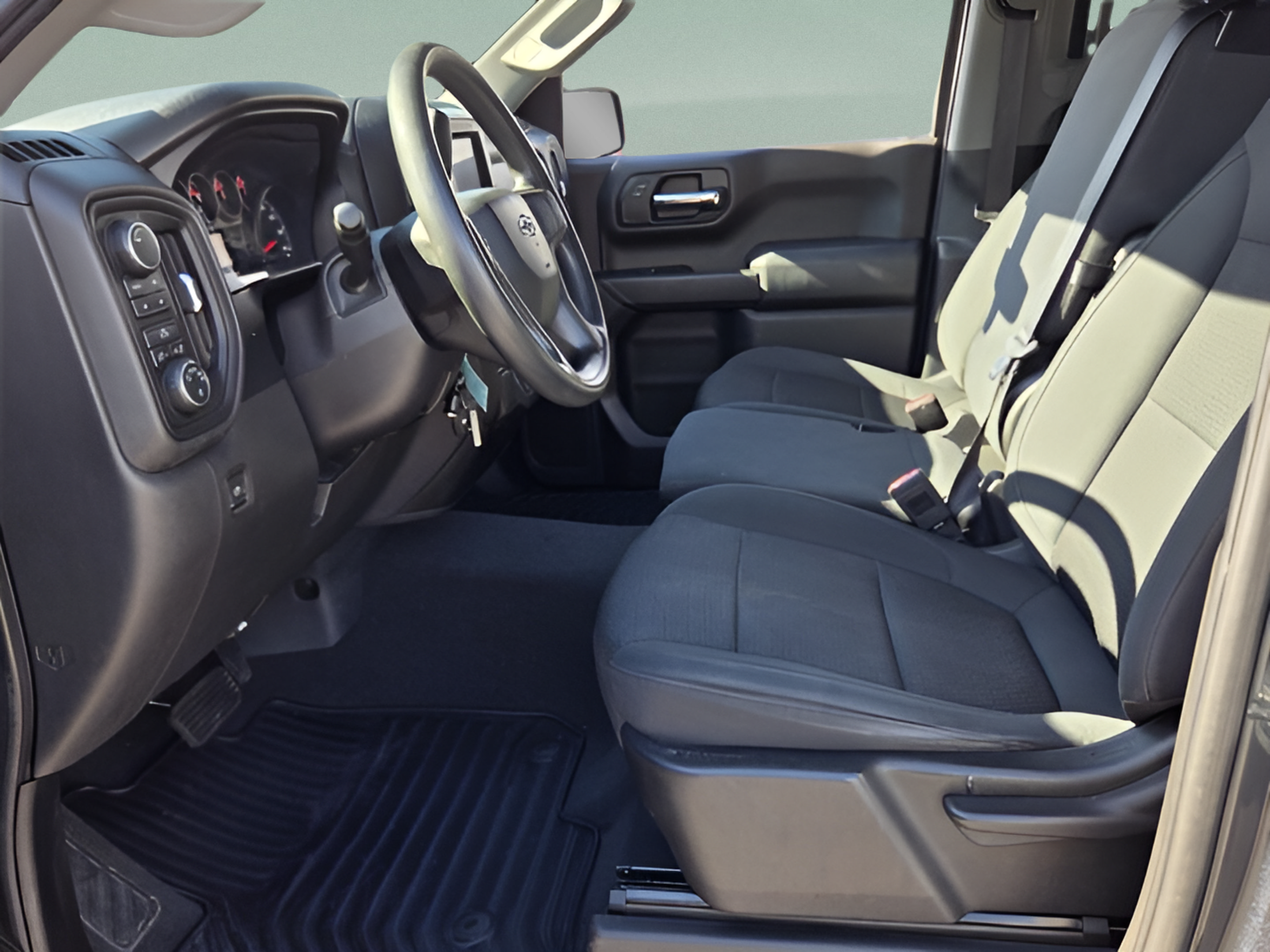 Used 2020 Chevrolet Silverado 1500 Custom Trail Boss w/ Custom Convenience Package AWD/4WD image 9