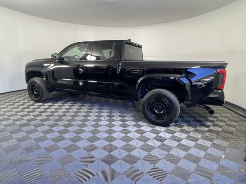 Used 2025 Toyota Tacoma SR5 AWD/4WD image 2