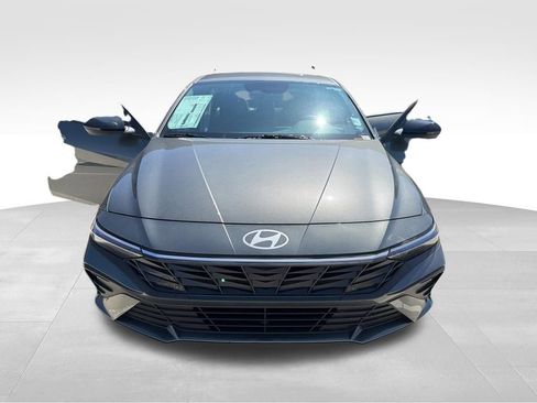 New 2026 Hyundai Elantra Sport FWD image 15
