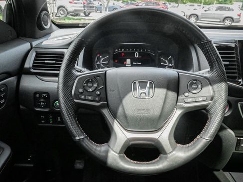 Used 2024 Honda Passport TrailSport image 18