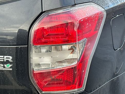 Used 2015 Subaru Forester 2.5i Limited image 16