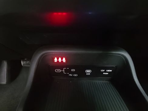 Certified 2024 Hyundai Kona SEL AWD/4WD image 34
