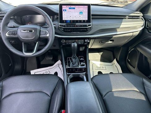 Used 2023 Jeep Compass High Altitude image 11