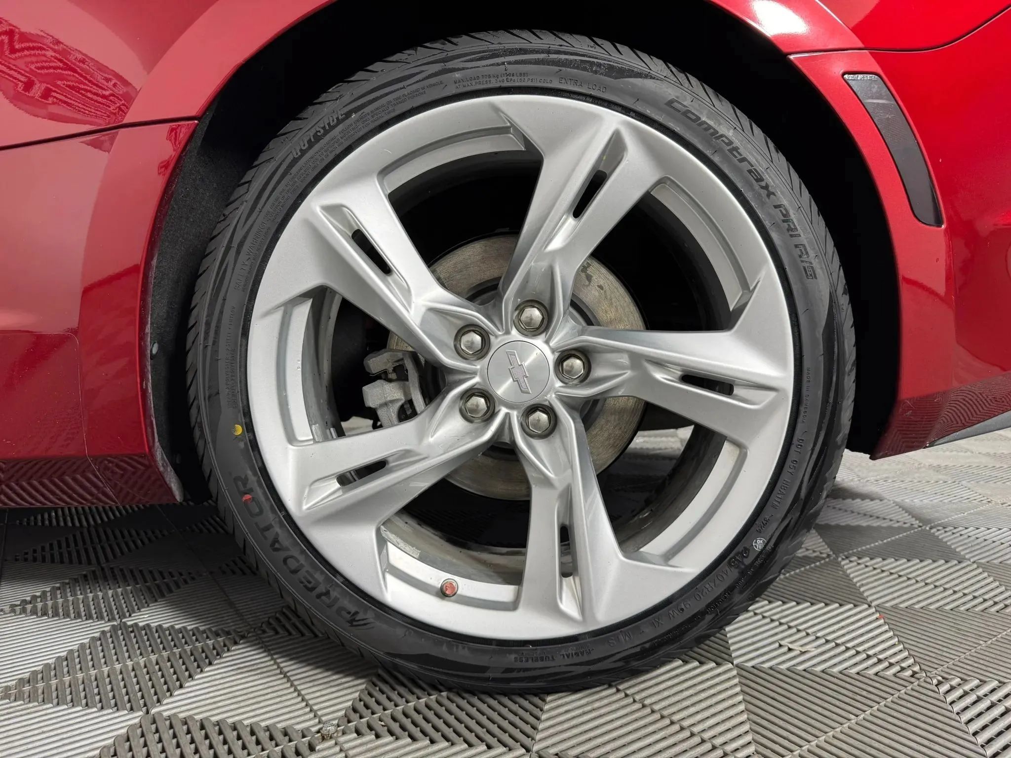 Used 2023 Chevrolet Camaro LT RWD image 37