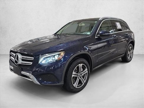 Used 2019 Mercedes-Benz GLC 300 4MATIC image 1