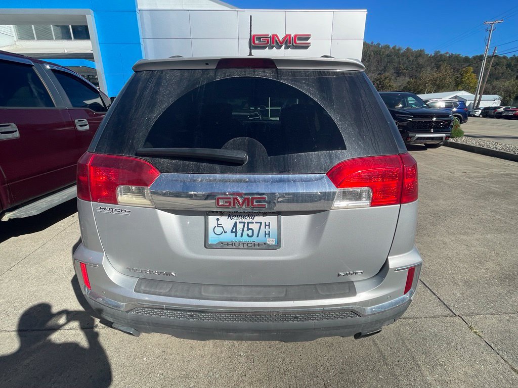 Used 2017 GMC Terrain SLE w/ Driver Alert Package I AWD/4WD image 6
