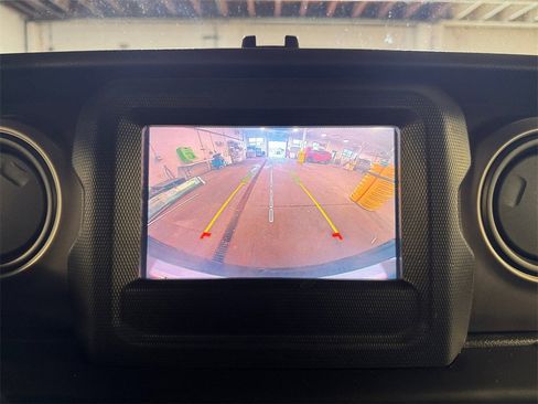 Used 2020 Jeep Wrangler Unlimited Sport S image 18