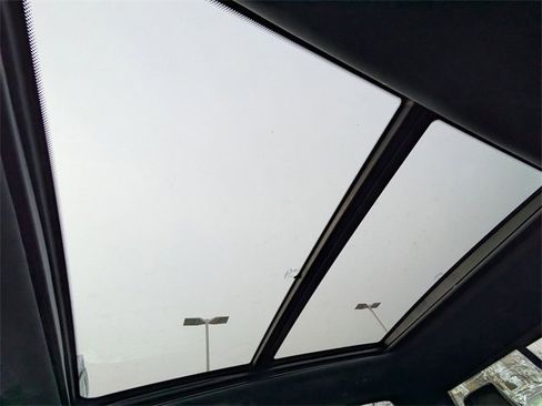 New 2026 RAM 1500 Laramie w/ Night Edition image 24