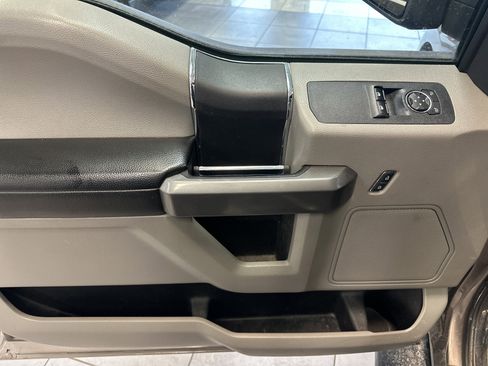 Used 2019 Ford F150 XLT image 19