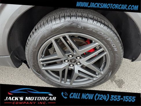 Used 2025 Ford Explorer ST AWD/4WD image 12