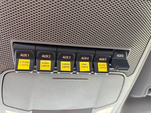 Used 2019 Ford F550 4x4 Regular Cab Super Duty image 18
